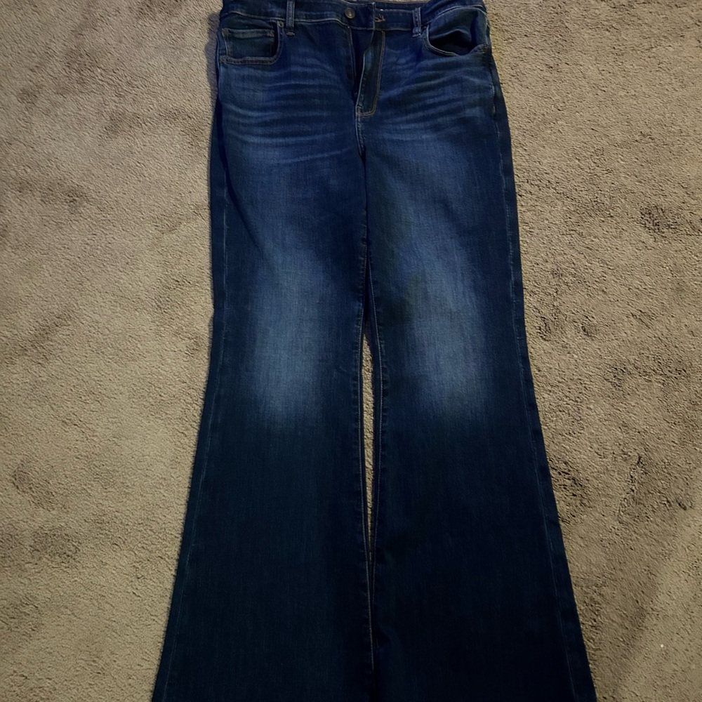Women’s high waisted stretch American eagle jeans never worn never washed